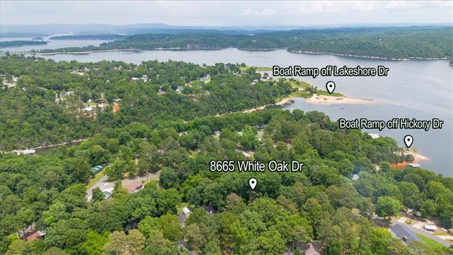 8665 White Oak Drive, Rogers, AR 72756