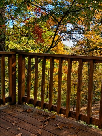 8665 White Oak Drive, Rogers, AR 72756