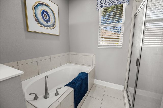 5196 APPENINE LOOP E, St Cloud, FL 34771