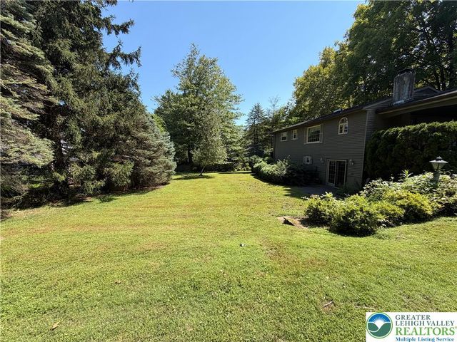 20 Audubon Street, Palmer Twp, PA 18045