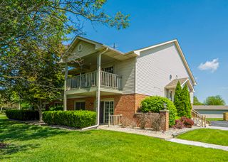 9843 Parkway Drive, Highland, IN 46322