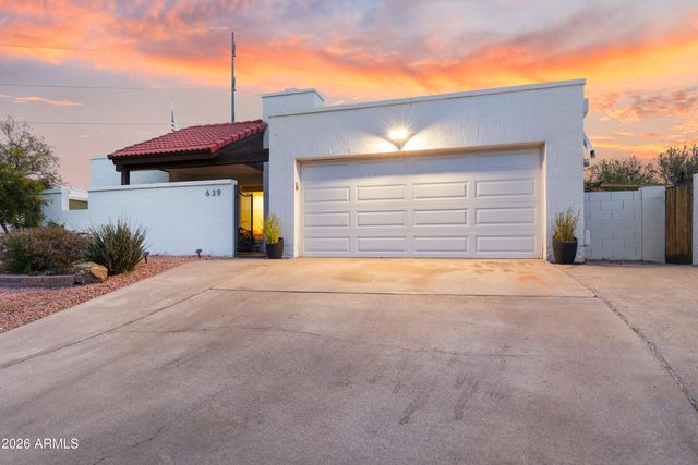 639 E CALAVAR Road, Phoenix, AZ 85022