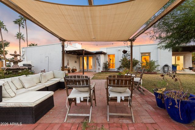 639 E CALAVAR Road, Phoenix, AZ 85022