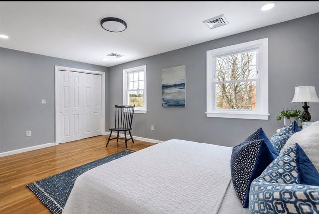 3 Pinetop Road, Barrington, RI 02806