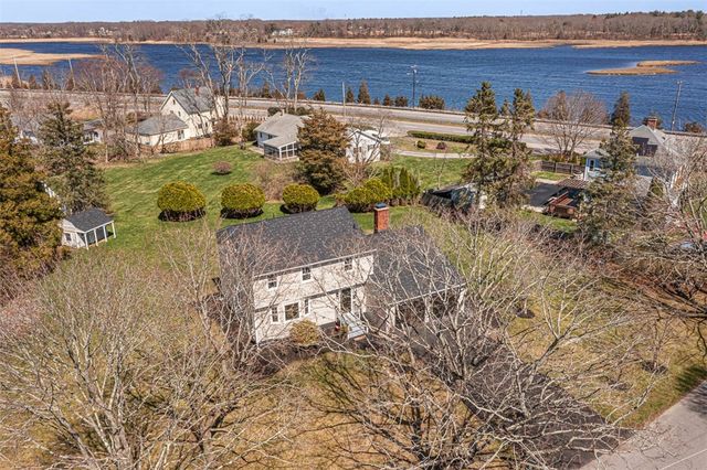 3 Pinetop Road, Barrington, RI 02806
