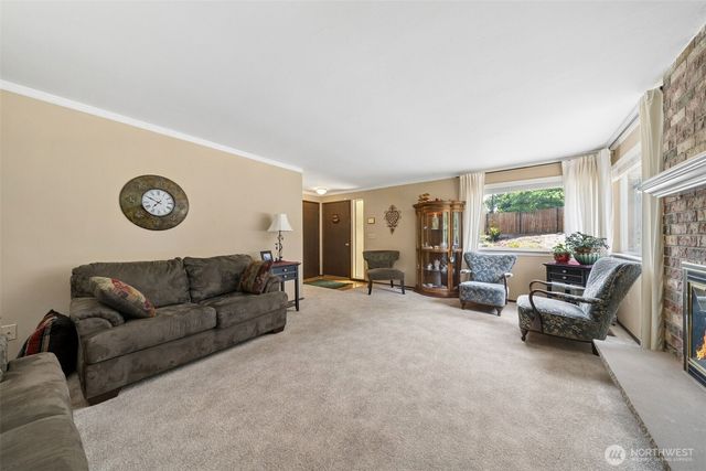 4201 7th Street SW, Puyallup, WA 98373