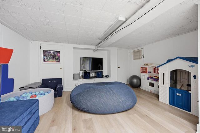 213 UPLAND RD, Merion Station, PA 19066