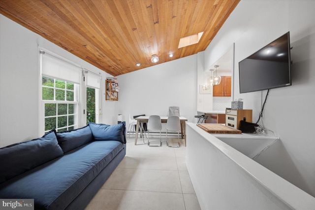 213 UPLAND RD, Merion Station, PA 19066