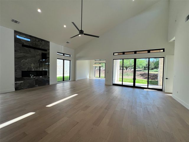 119 Azalea LOOP, Horseshoe Bay, TX 78657