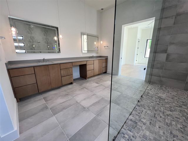 119 Azalea LOOP, Horseshoe Bay, TX 78657