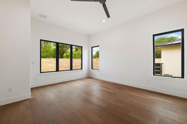 119 Azalea LOOP, Horseshoe Bay, TX 78657
