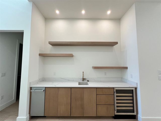 119 Azalea LOOP, Horseshoe Bay, TX 78657