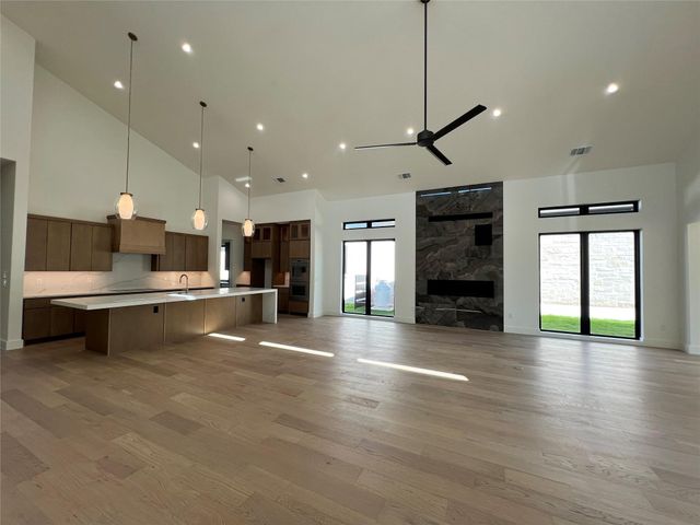 119 Azalea LOOP, Horseshoe Bay, TX 78657