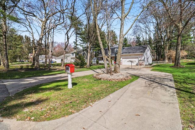 1378 N Lendale Street, Pere Marquette Twp, MI 49431