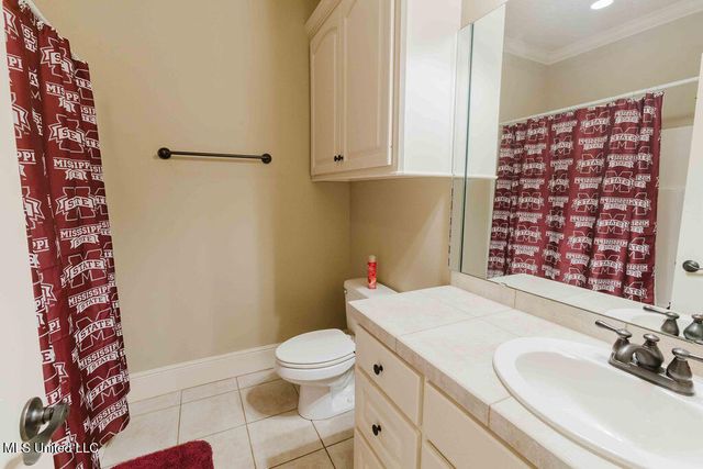 252 Clubview Circle, Pearl, MS 39208