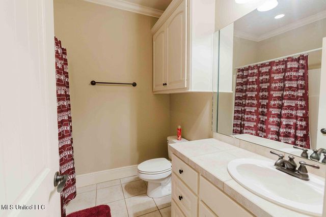 252 Clubview Circle, Pearl, MS 39208