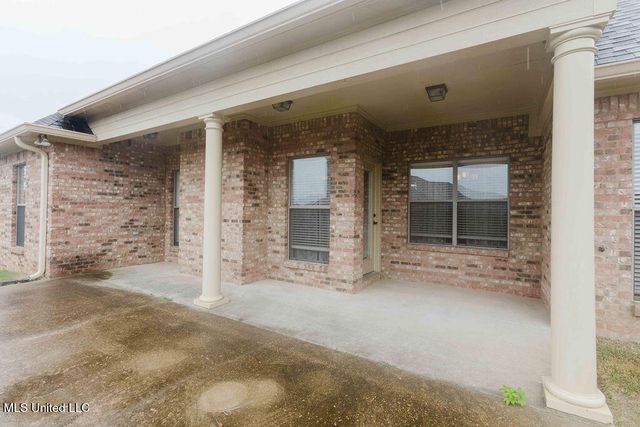 252 Clubview Circle, Pearl, MS 39208
