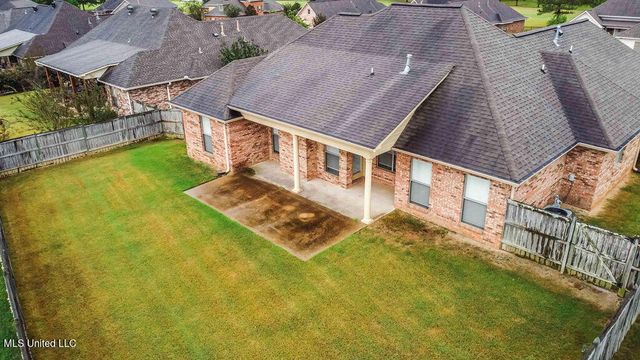252 Clubview Circle, Pearl, MS 39208