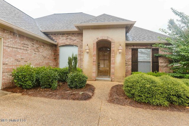 252 Clubview Circle, Pearl, MS 39208