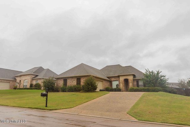 252 Clubview Circle, Pearl, MS 39208
