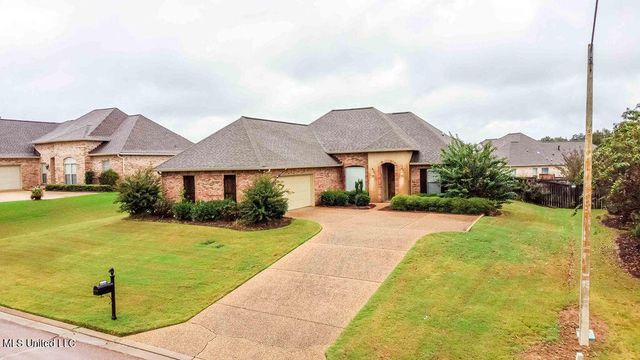 252 Clubview Circle, Pearl, MS 39208