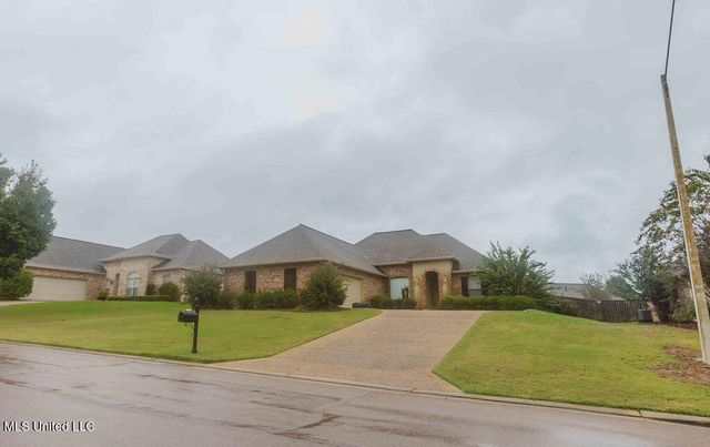 252 Clubview Circle, Pearl, MS 39208