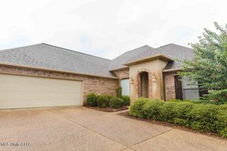252 Clubview Circle, Pearl, MS 39208
