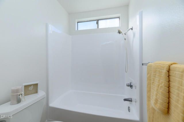 24121 Village 24, Camarillo, CA 93012