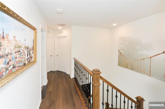 104 W Ramsey Terrace 607, Fair Lawn, NJ 07410