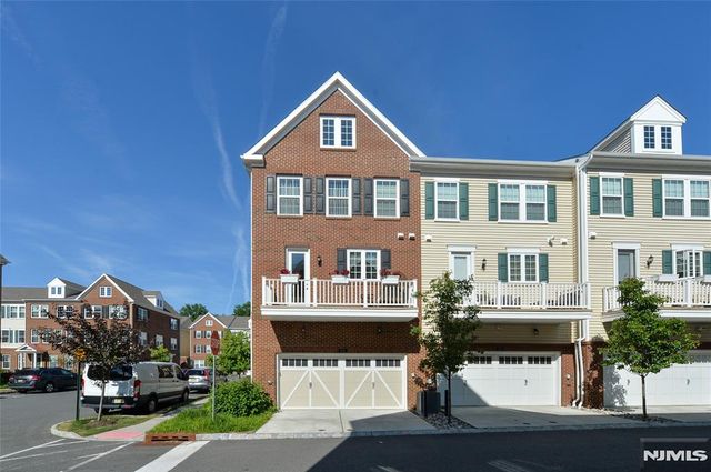 104 W Ramsey Terrace 607, Fair Lawn, NJ 07410