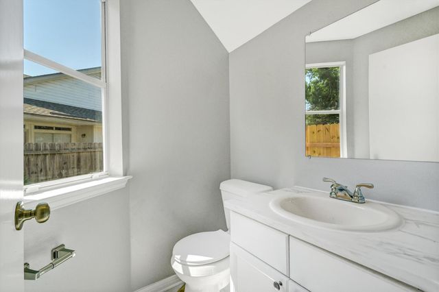 516 Gregory CT, Round Rock, TX 78664