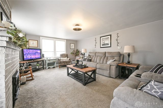 2201 Woodside Avenue, Springfield, OH 45503