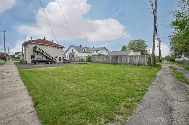 2201 Woodside Avenue, Springfield, OH 45503