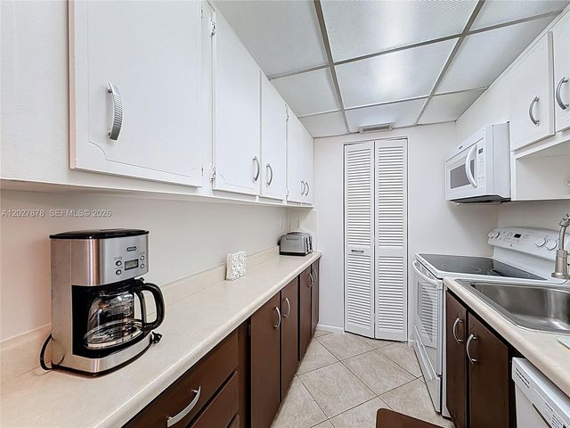 201 178th Dr 315, Sunny Isles Beach, FL 33160