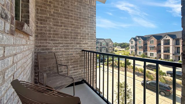 8277 Huron Peak Drive, Frisco, TX 75034