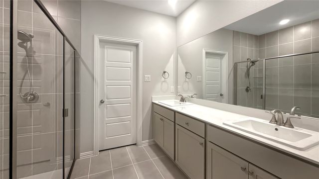 8277 Huron Peak Drive, Frisco, TX 75034
