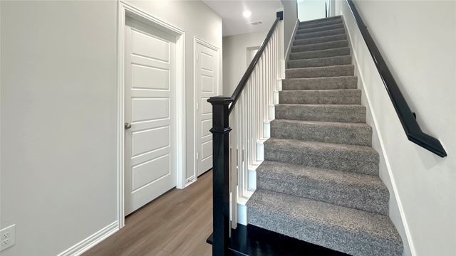 8277 Huron Peak Drive, Frisco, TX 75034