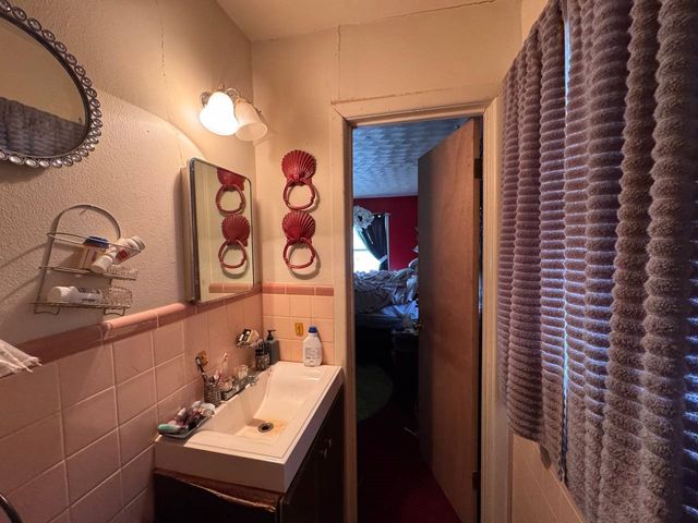 129 Palm Drive, Marlin, TX 76661