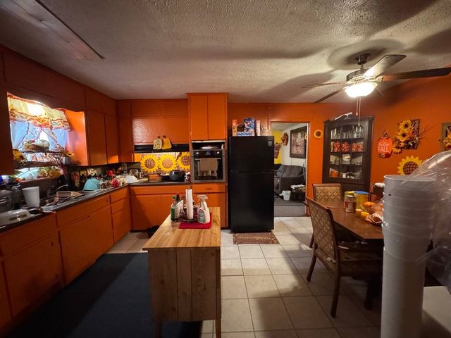 129 Palm Drive, Marlin, TX 76661