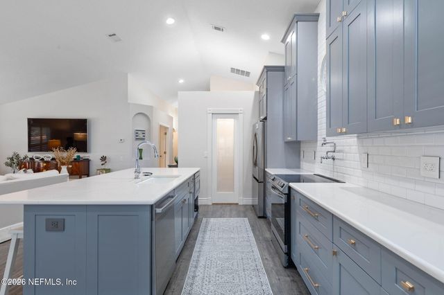 2 GLENEAGLES Place, Palm Coast, FL 32137