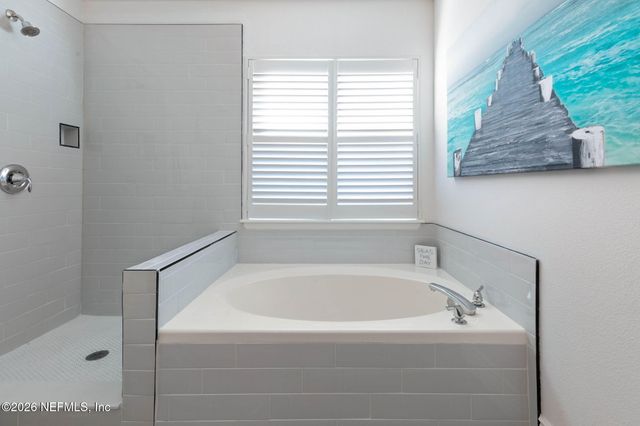 2 GLENEAGLES Place, Palm Coast, FL 32137