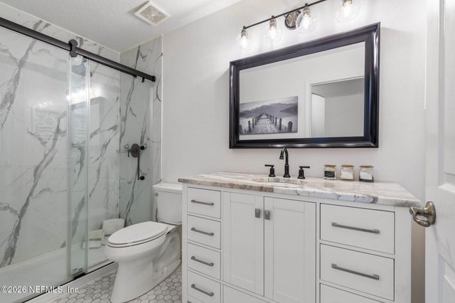 2 GLENEAGLES Place, Palm Coast, FL 32137