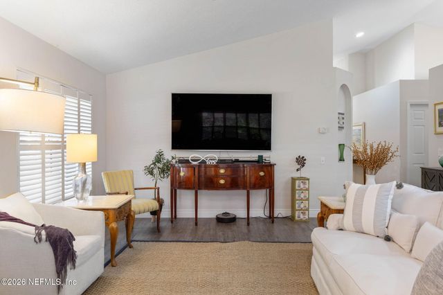 2 GLENEAGLES Place, Palm Coast, FL 32137