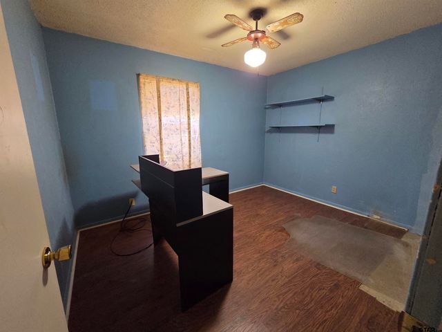 10614 Charelle Rd, Flint, TX 75762