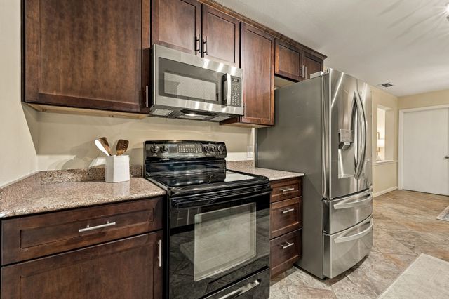 6336 E University Boulevard, Dallas, TX 75214