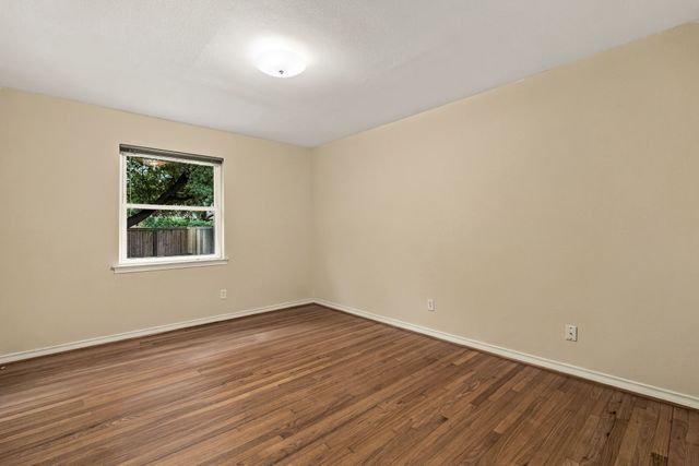 6336 E University Boulevard, Dallas, TX 75214
