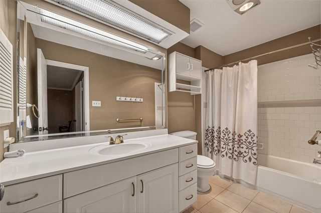 3834 Laura Leigh Drive, Friendswood, TX 77546