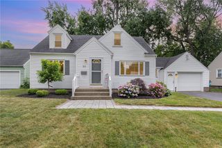 35 Garden Lane, Greece, NY 14626