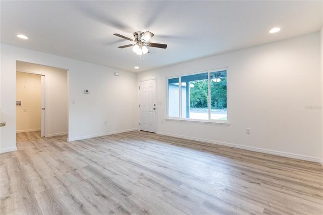 11 LOCUST TERRACE WAY, Ocala, FL 34472