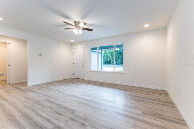 11 LOCUST TERRACE WAY, Ocala, FL 34472